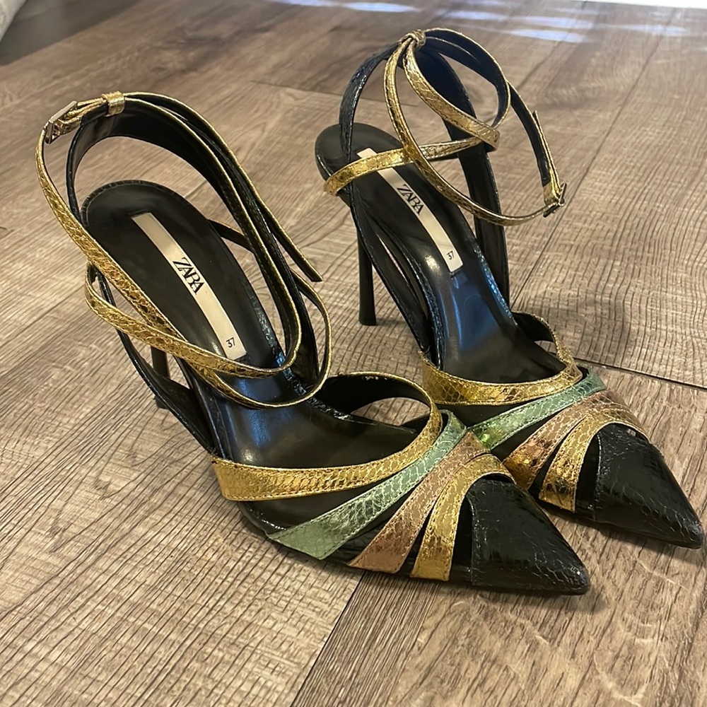 Zara heels NEVER WORN
